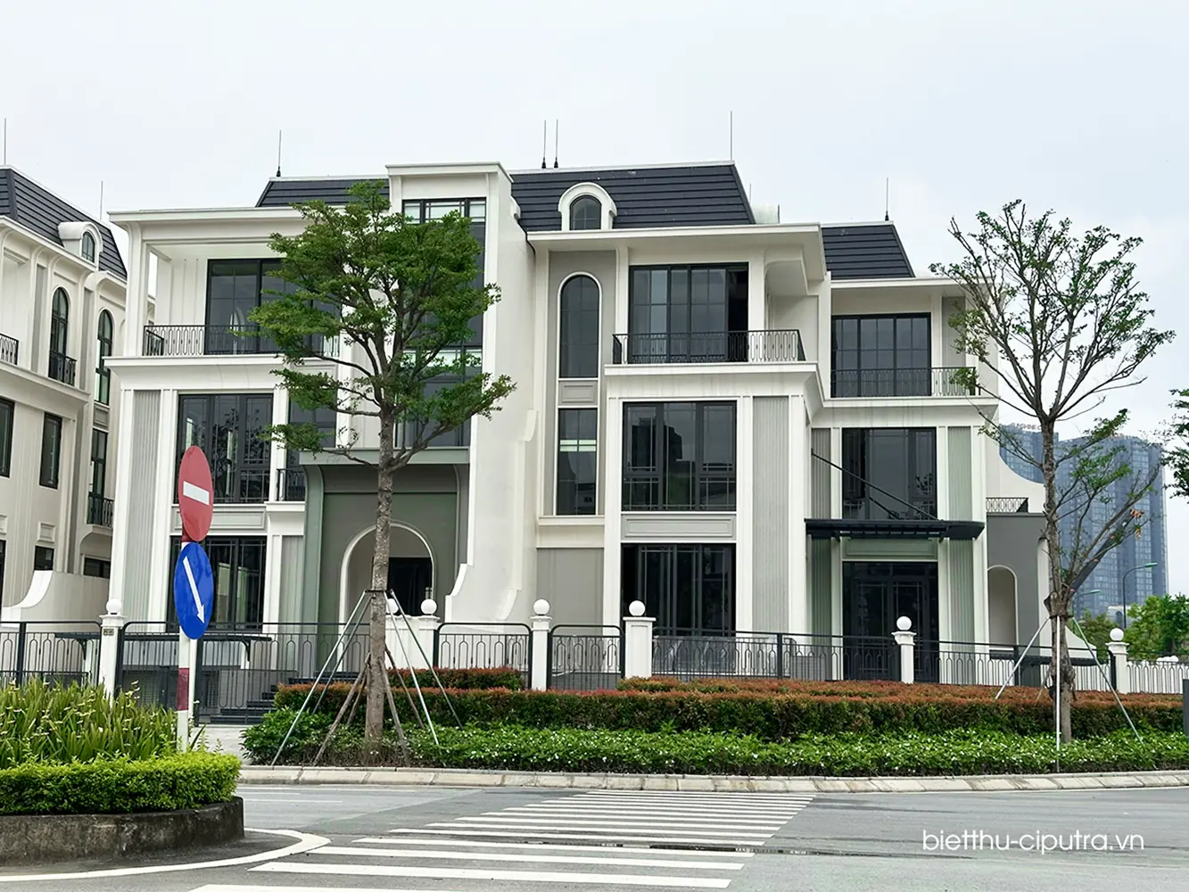 Biệt thự khu P Ciputra (Eden Residences Ciputra Hanoi)